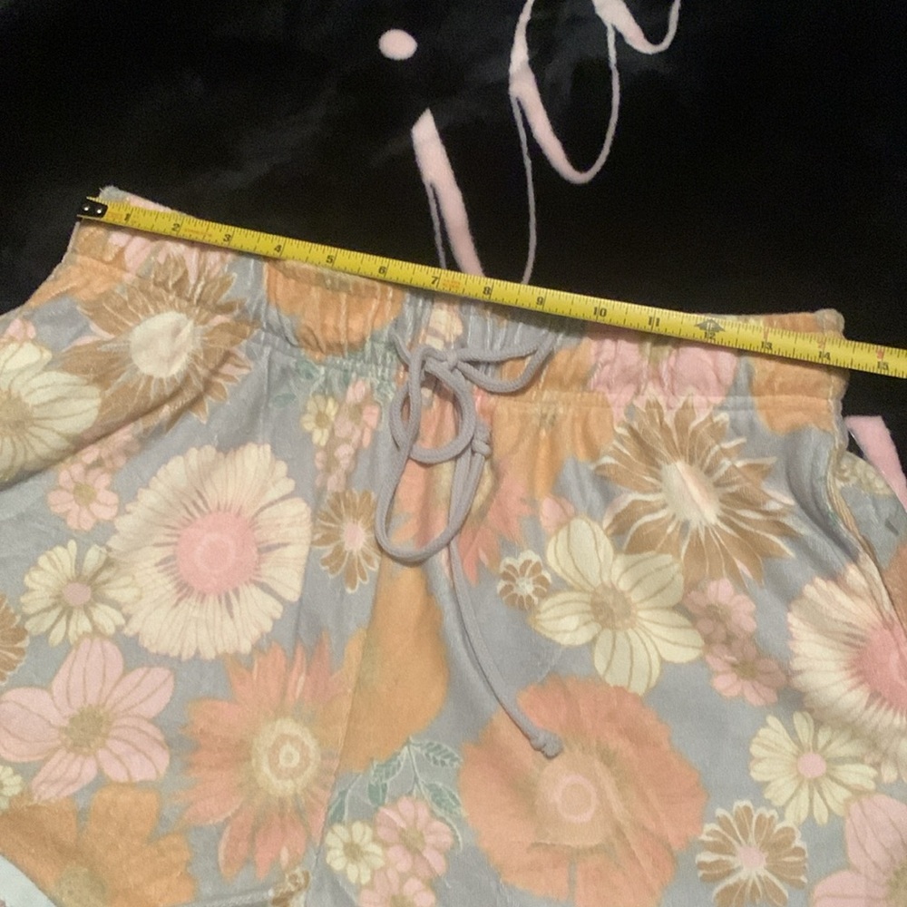 NWT Wild Fable terry cloth floral shorts with pockets - Picture 7 of 9